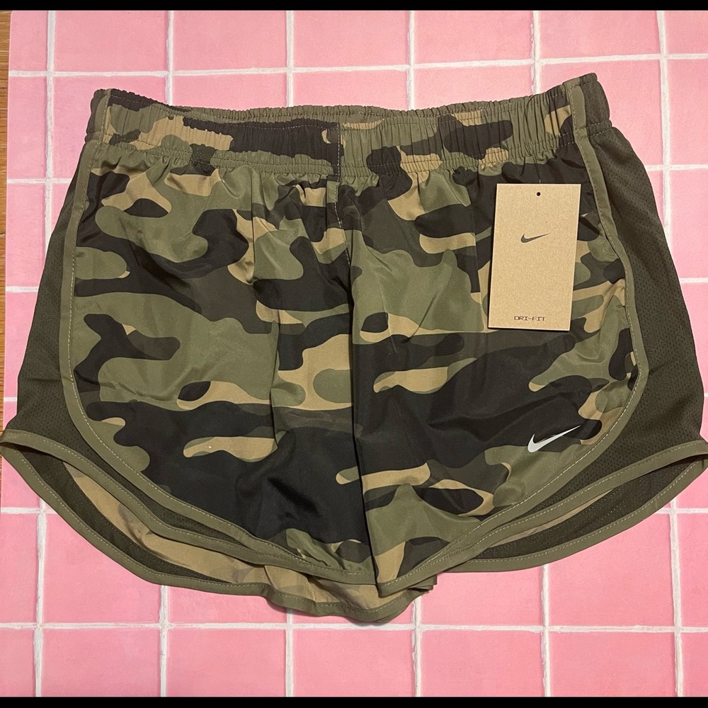 Nike Camo Running Shorts NWT Size M